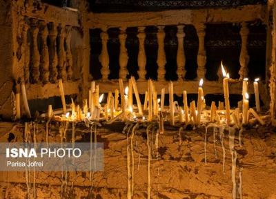 شمع هایی که برای حسین می سوزند...