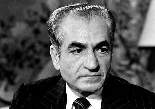 نظر جالب محمدرضاپهلوی را درباره زن بخوانید نظر جالب محمدرضاپهلوی را درباره زن بخوانید