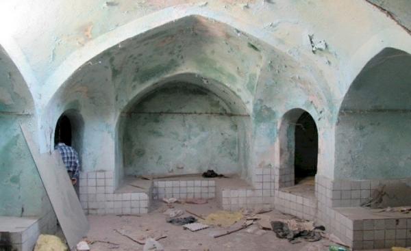 عملیات بازسازی و بازسازی حمام تاریخی بُنگان در بافت شروع شد